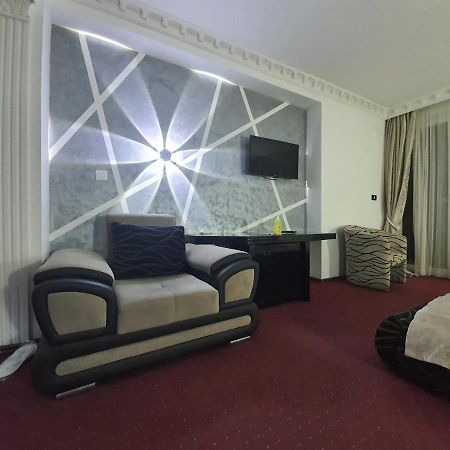 Rey Hotel Mavrovo Luaran gambar