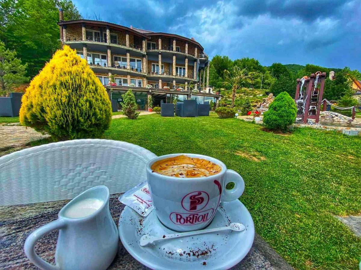 Rey Hotel Mavrovo Luaran gambar