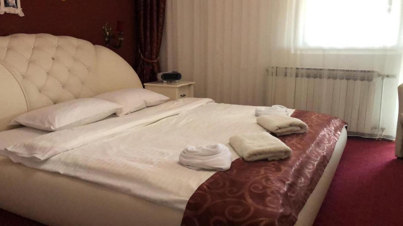 Rey Hotel Mavrovo Luaran gambar